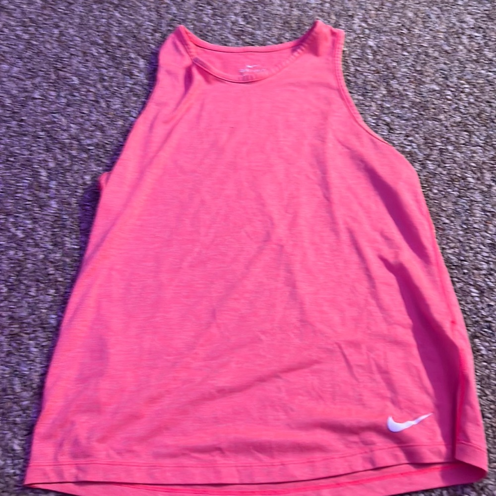 dri-fit nike tank top